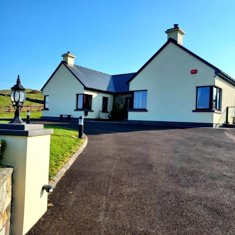 Ros Na Gcloch Acomodação com café da manhã Westport Exterior foto