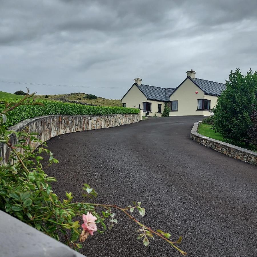 Ros Na Gcloch Acomodação com café da manhã Westport Exterior foto